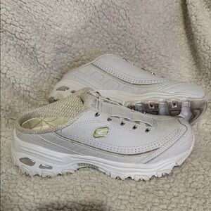 Skechers White Slip-On Clogs